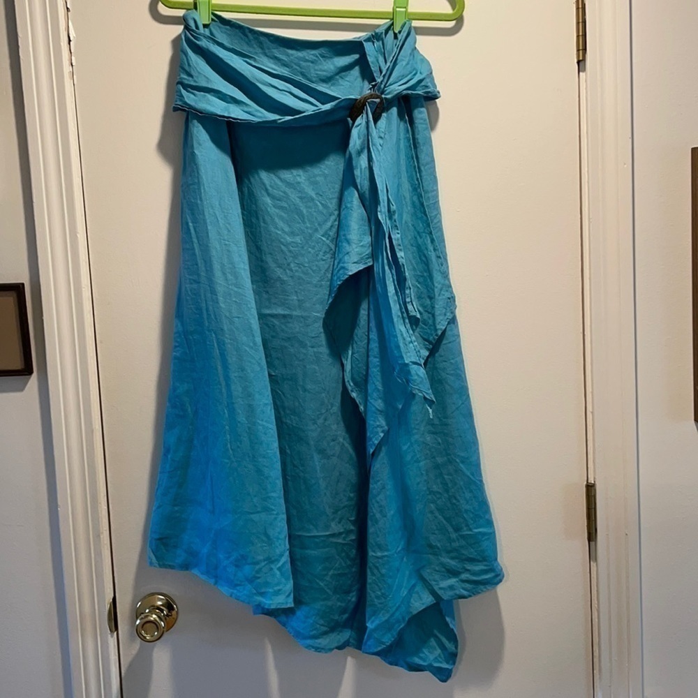 D’STUDIO Turquois Linen Skirt Slit Wooden Button Asymmetrical in Front Vintage